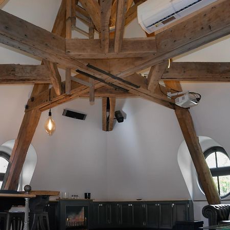 Loft Dans Le Clocher Face Au Chateau Bonnelles Eksteriør billede