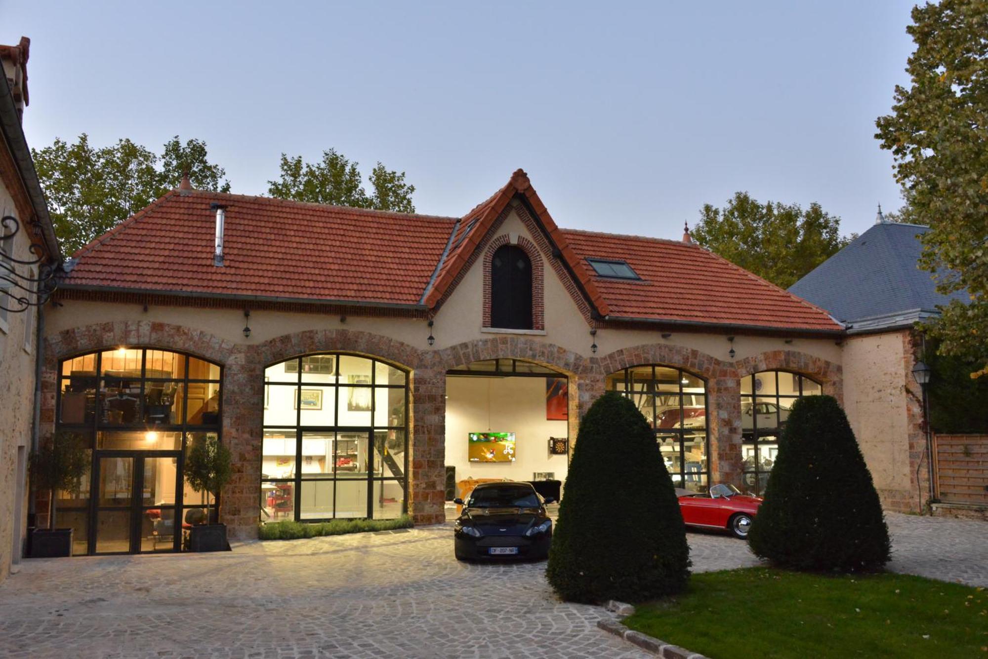 Loft Dans Le Clocher Face Au Chateau Bonnelles Eksteriør billede